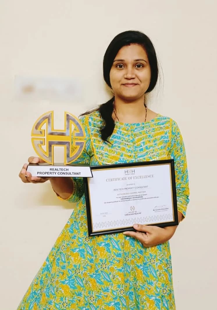 House of Hiranandani Certificate of Excellence and trophy for Realtech Property Consultant